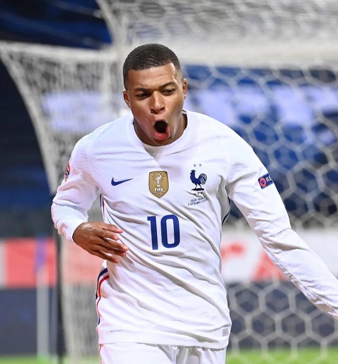 越来越好！弗拉格近6战场均23.0分&独行侠5胜1负（势头正盛！弗拉格近6场场均23.0分，独行侠豪取5胜1负）