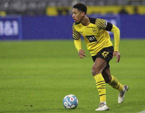 时隔两年重返赛场：博格巴社媒：回到球场对于我而言意义非凡（阔别两年重回绿茵，博格巴社媒发声：重返赛场意义重大）