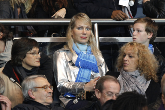 前喀麦隆主帅：埃托奥认为自己最帅，不用奥纳纳是怕球员对抗（前喀麦隆主帅称：埃托奥自认最帅，弃用奥纳纳为避队内对抗）